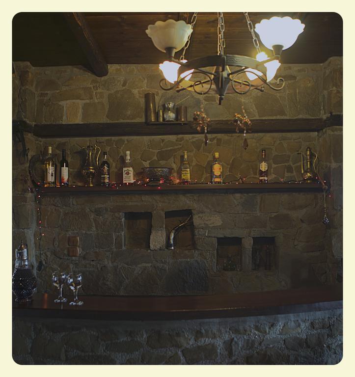 反而拉斯酒店 Káto Loutrákion 外观 照片